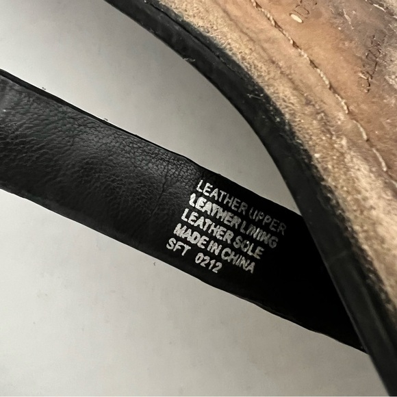 Brian Atwood Black Leather Flat Strappy Sandals Crystal Embellishments 8.5 / 39 - Picture 4 of 7